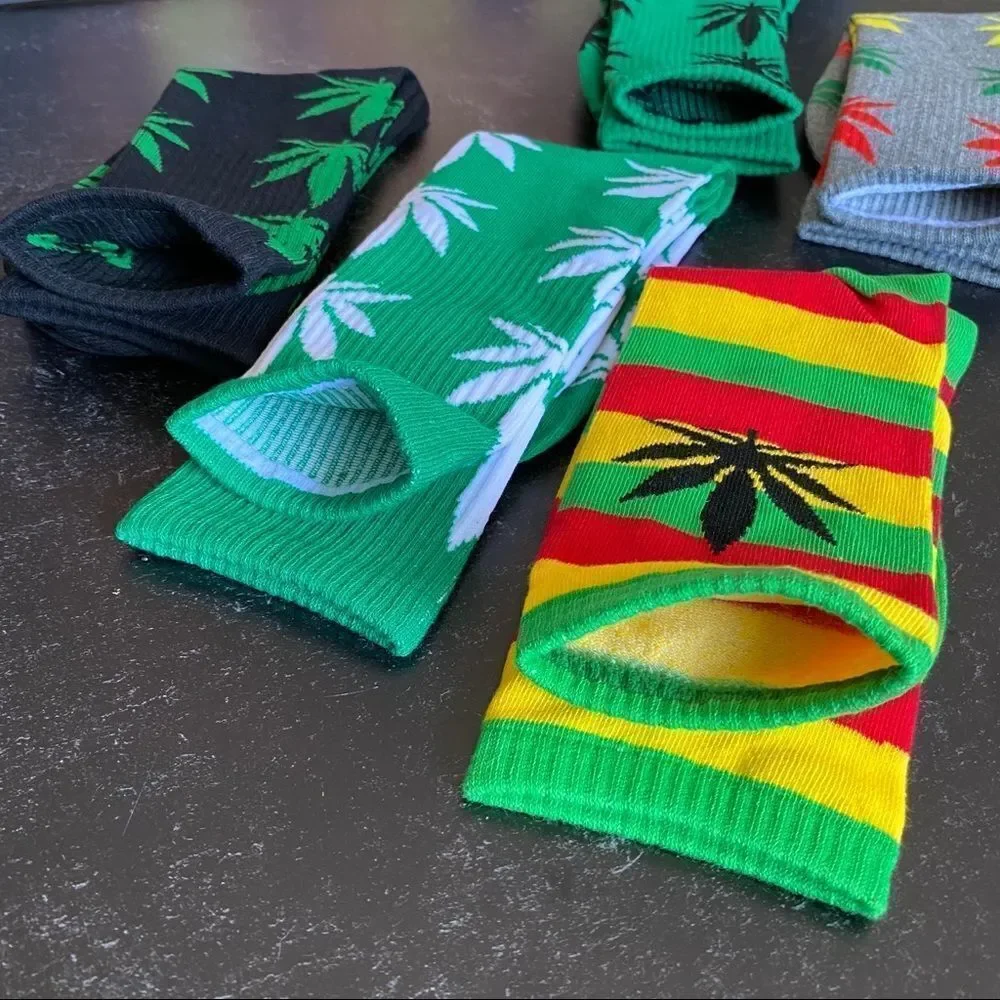 Ganja GREY Rasta Leaf Socks